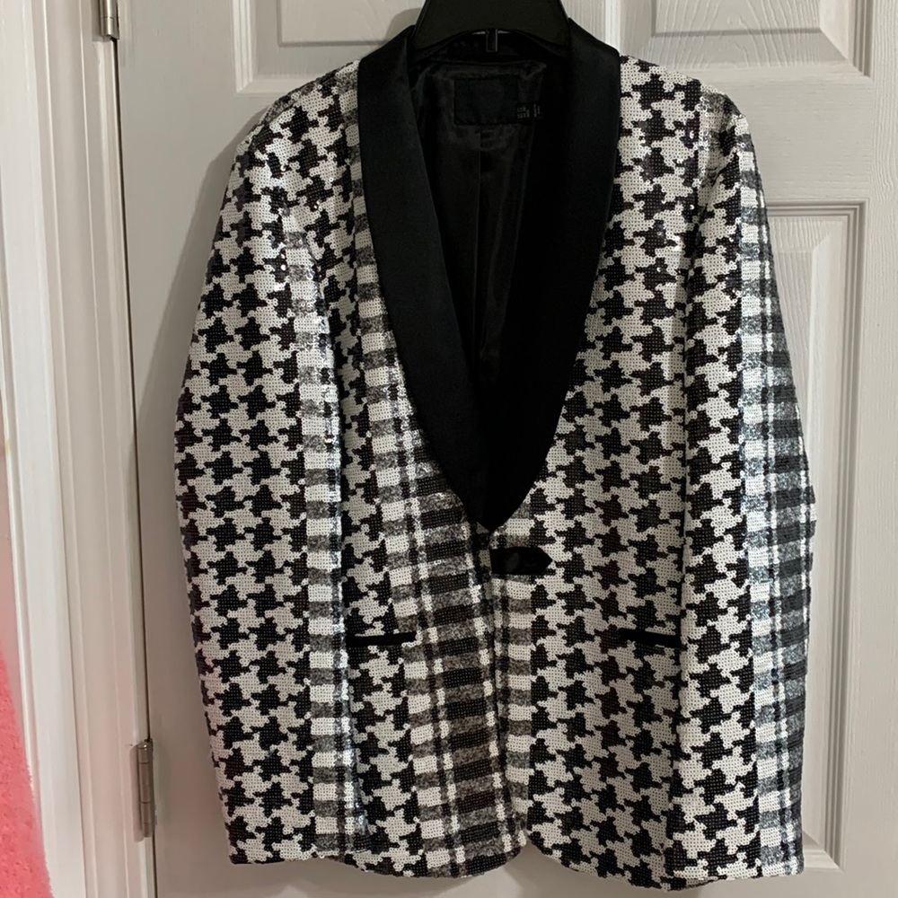 ASOS sz 36R” blazer in Black , White , and Grey sequins